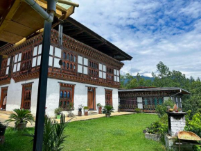 CheChey Homestay